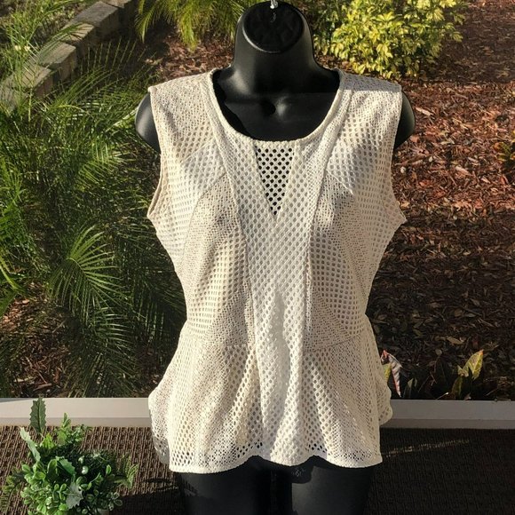 Cliche Tops - Pretty Cliche Cream Color Top Size M NWT